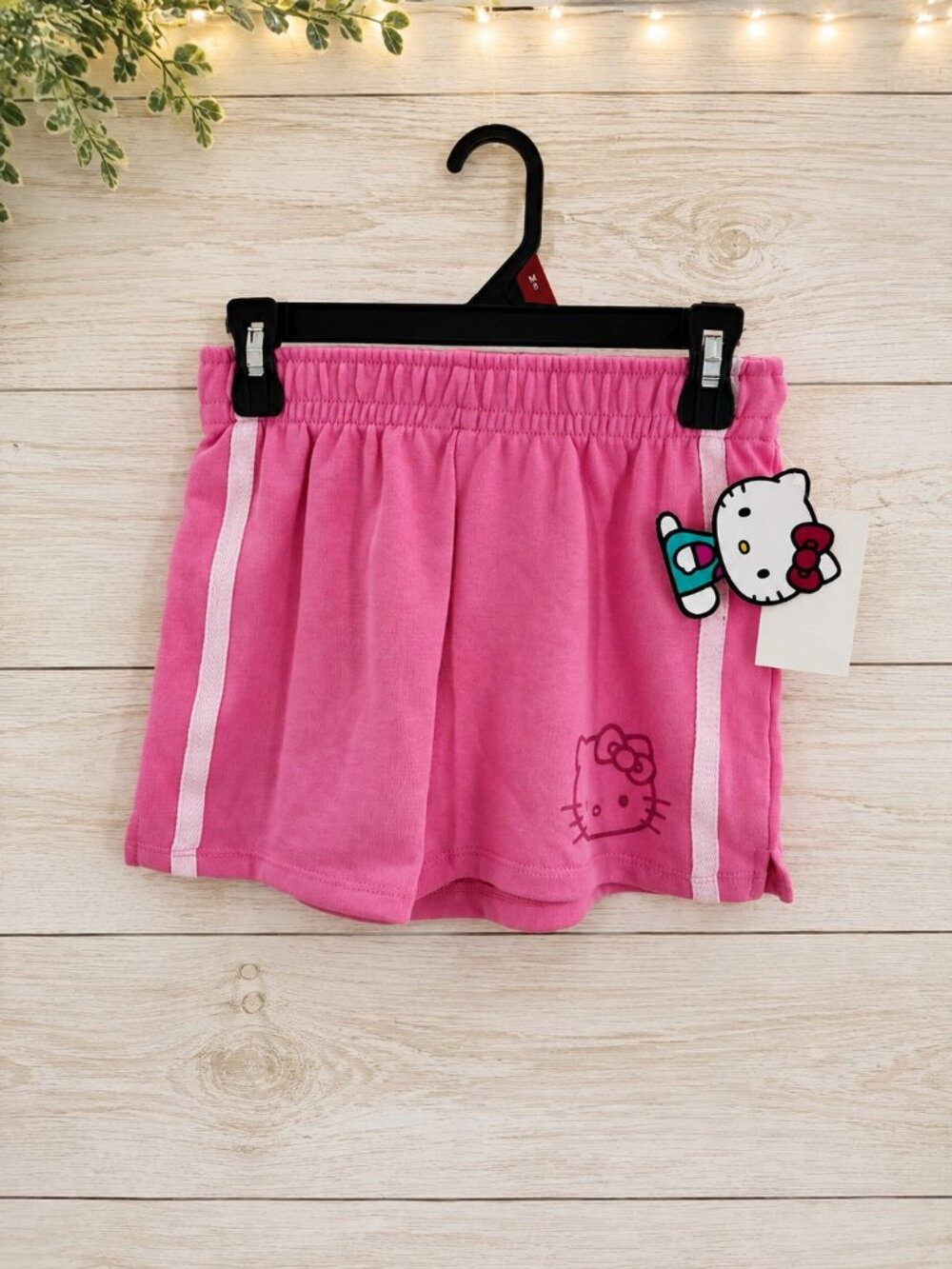 Hello Kitty Girls Pink Athletic Shorts Sanrio Elastic Waist Size M Cotton